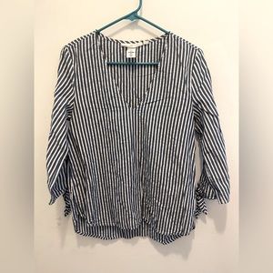 Logg women top size 6